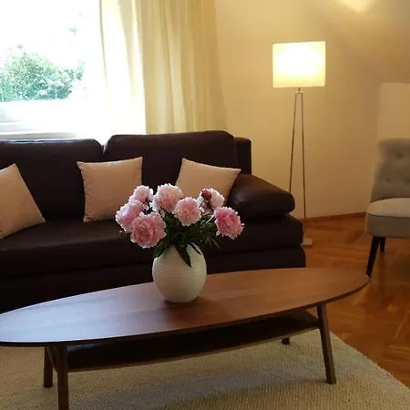 In Gemutlichem Landhaus In Seenahe Apartment